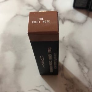 MAC x Nicki Minaj lipstick